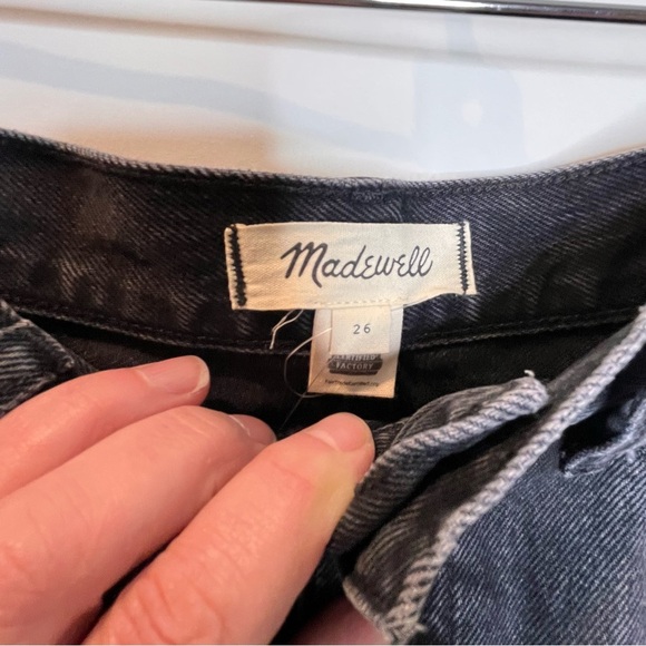 Madewell | Denim Mid-Rise Maxi Skirt in Lunar Wash - Picture 6 of 7